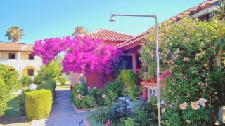 NEFELI House - 9