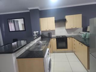Sandton Westpoint Luxury Apartments - 1