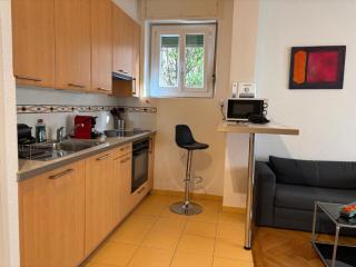 Studio near Lausanne centre and train station - 3