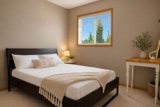 Spacious 4BR Family Home Sleeps 10 with AC Banff Gateway - 8