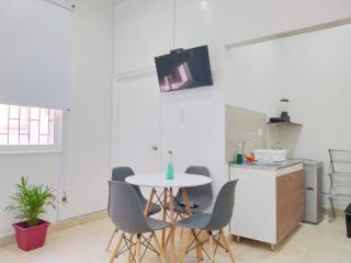Estudio Romántico en la Ciudad Amurallada - 7