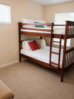 Regal Riverfront Home with 2 Cabins - 2 Miles to Marina - 8