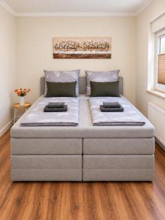 The Private Bungalow - Entire Home - 1