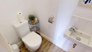 Sea Urchins, The Bay, 2 bedrooms with ensuites, balcony with sea view, parking, 2 dogs welcome - 1