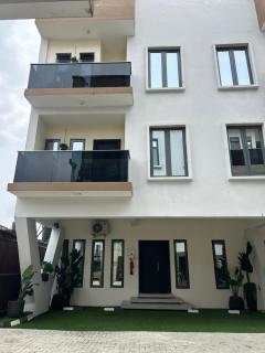 Cozy 1bedroom apartment in ikeja - 3