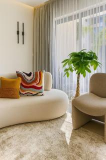 Luxury 2BR with Pool Garden Views New Cairo - 7