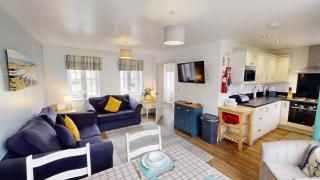Anchor Down, The Bay, 2 bedrooms, patio, free parking, 2 small or 1 medium dog welcome - 7