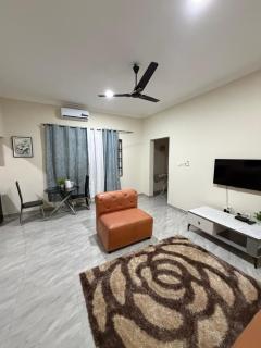 Ashy Court - 6