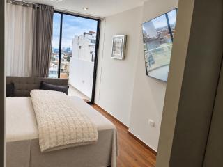 Soft Bed, Penthouse, Parking, 7 min Center - 8