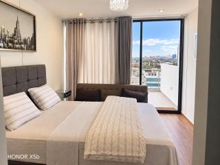Soft Bed, Penthouse, Parking, 7 min Center - 0