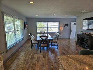 3BR Waterfront home w Private Pool in Port Richey - 5
