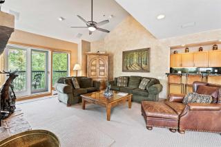 Ski-In, Ski-Out 3 Bedroom Condo In The Heart Of Beaver Creek Village - 7