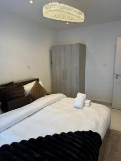Errow Luxury loxwood abode - 3