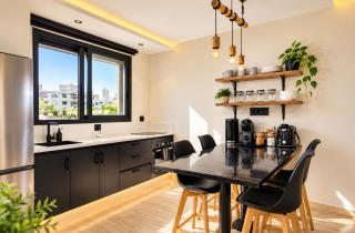 City Open Sky-Train 5 min, Wifi, Parking, AC, tram - 7