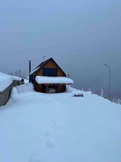 Woodhouse Lumbardhi - 1