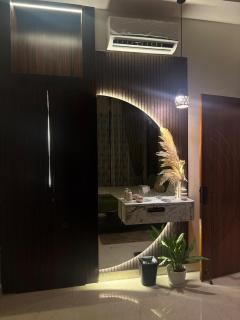 Nest & Screen - 9