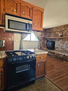Room, 3 Oaks Wofford Heights - 3