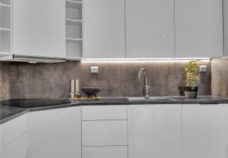 Berg Arctic Retreat 5BR Luxury Home - 8