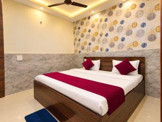 Hotel Grand RK Palace- Rukmani Vihar Best Location #Prem Mandir #Chaar Dhaam - 6
