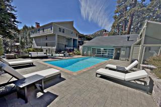 Updated 5 Bedroom 3 bathroom townhome Slopeside at 1849 Condos 671 sleeps 10 - 1