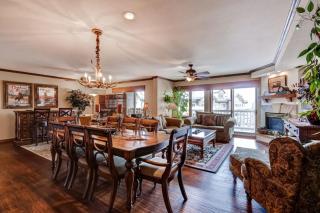 Ski, In Ski Out 2 Bedroom Vacation Condo With Resort Amenities That Include Exercise Center, Indoor Pool, And Hot Tubs - 9