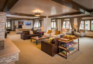 Ski, In Ski Out 3 Bedroom Vacation Condo With Resort Amenities That Include Exercise Center, Indoor Pool, And Hot Tubs - 3