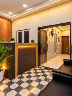 The Radhey Krishna Residency - Affordable Rooms Best Hospitality - 8