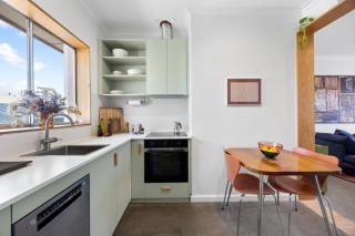 The Muse - Convenient City-Fringe Hideaway - 9
