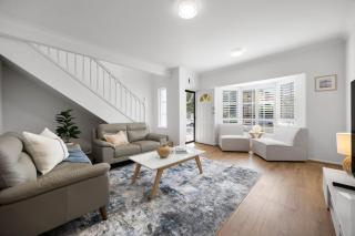 Whitehaven - Modern Family Retreat by Glenelg Beach - 8