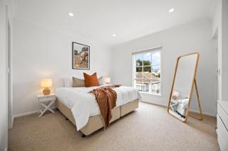 Lennox - Private Courtyard & Easy Glenelg Access - 9