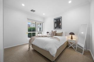 Burleigh - Easy Coastal Living on Broadway - 7
