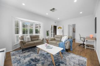 Burleigh - Easy Coastal Living on Broadway - 5