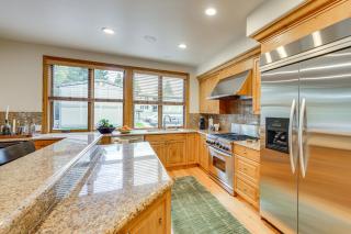 Sun Valley Extended Stay: Central Condo w/ Patio - 5