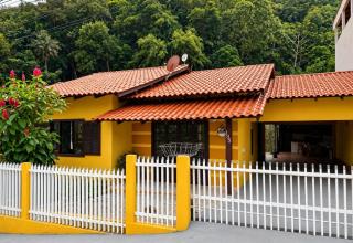 Casa espaçosa com churrasqueira - 9