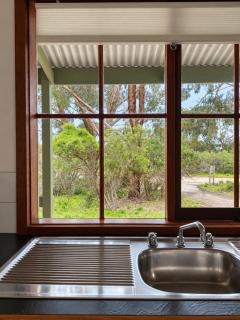 Nature's Embrace The Pelican Cabin - 1
