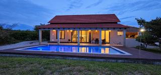 Oikos Beach House - 4