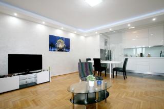 Apartment Grande Centar sa garažom - 2