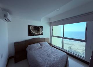 Palmetto Eliptic 905 frente al mar - 1