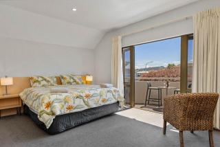 3BR with views, close to lake and town - 7