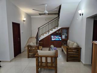 Entire ground floor house at Battaramulla - 2