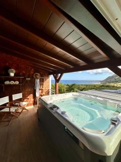 Villa des Rochers Jacuzzi, sea view and serenity - 6