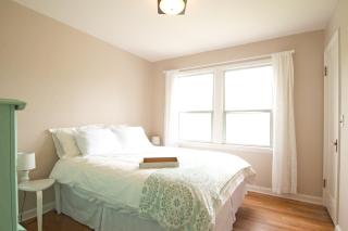 Spacious 5BR 2BA Home - Fenced Yard, BBQ, Fire Pit - 6