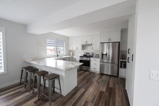BC Basecamp Mountain Escape Sleeps 15 - 2