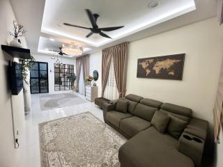 Amika Homestay Sitiawan - 9