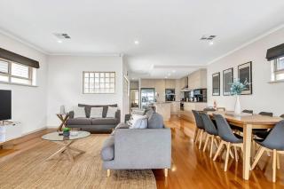 Ochre Point Beach House Moana-Seafront - 5