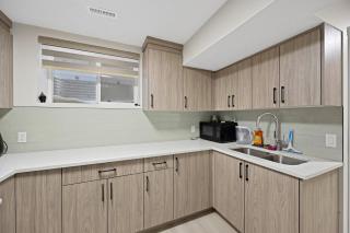 Independent 2 Bedroom basement Suite - 8