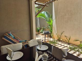 Tropical Garden Apartment Just 3-Min Drive to Beach - 9