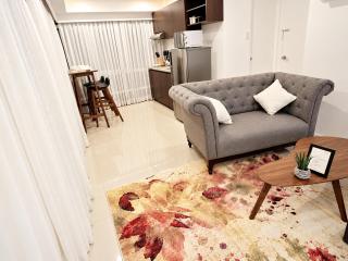 MaxStays - Max Home at Fort Victoria Tower A - 9