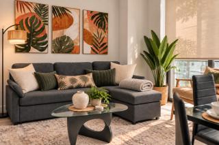 Modern Luxury Miami Apartment with Pool & Gym - 4