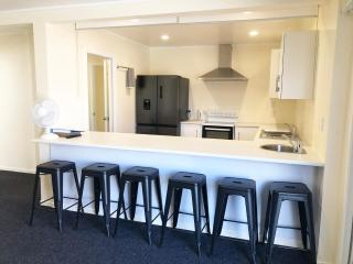 Twin Coast Adventures Motel & Cycle Hire - 8
